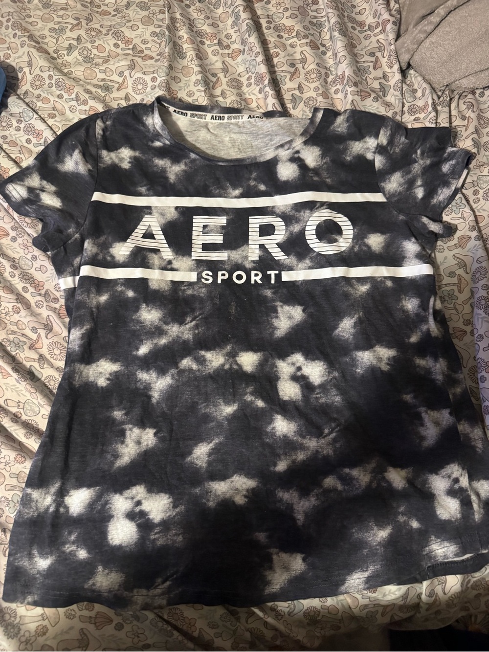AERO Sport Women's Short-Sleeve Tie-Dye Tee in Black & White